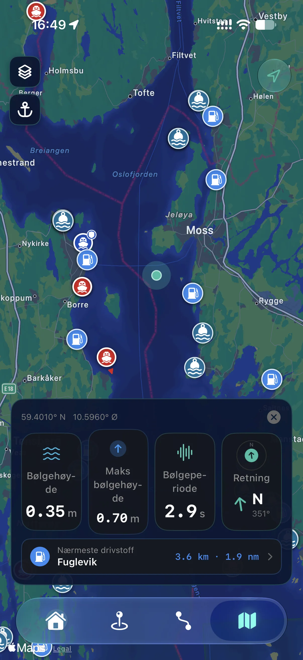 Trygg Seilas: et trykk på kartet viser bølgedata for punktet og nærmeste drivstoff